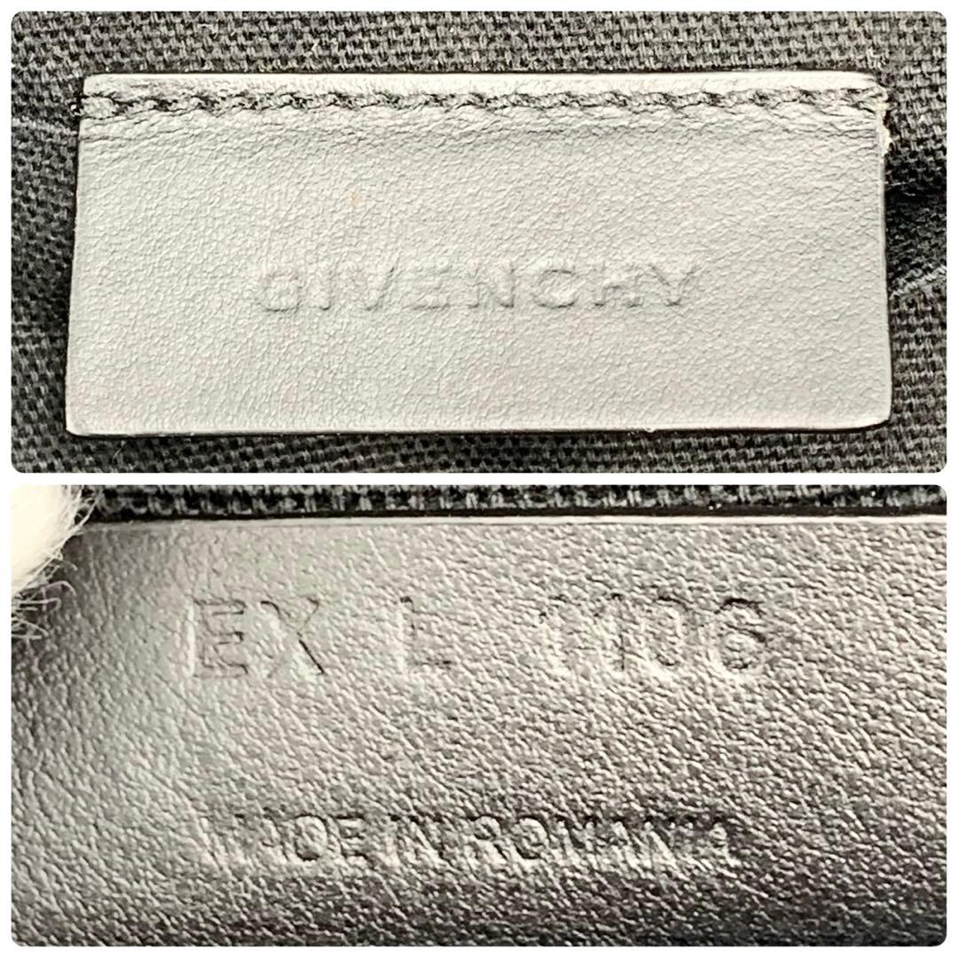 美品 GIVENCHY レディース スター ミニリュック オールレザー ブラック