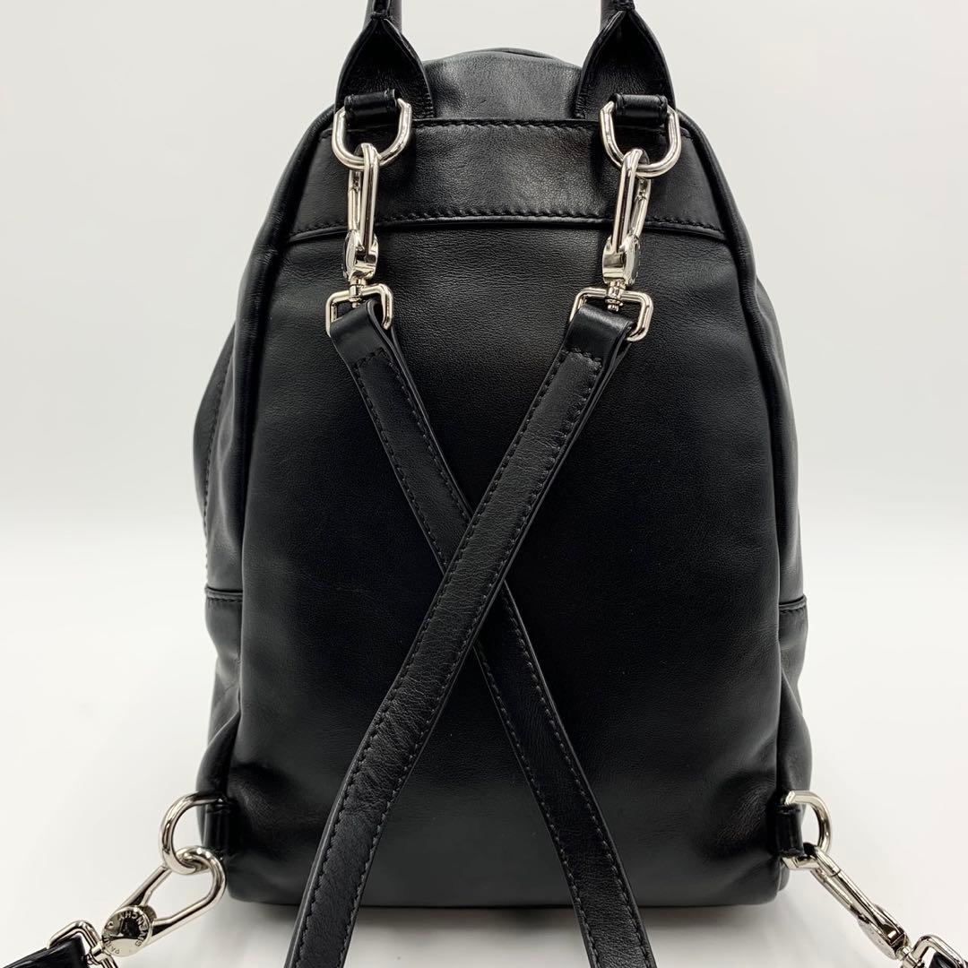 美品 GIVENCHY レディース スター ミニリュック オールレザー ブラック