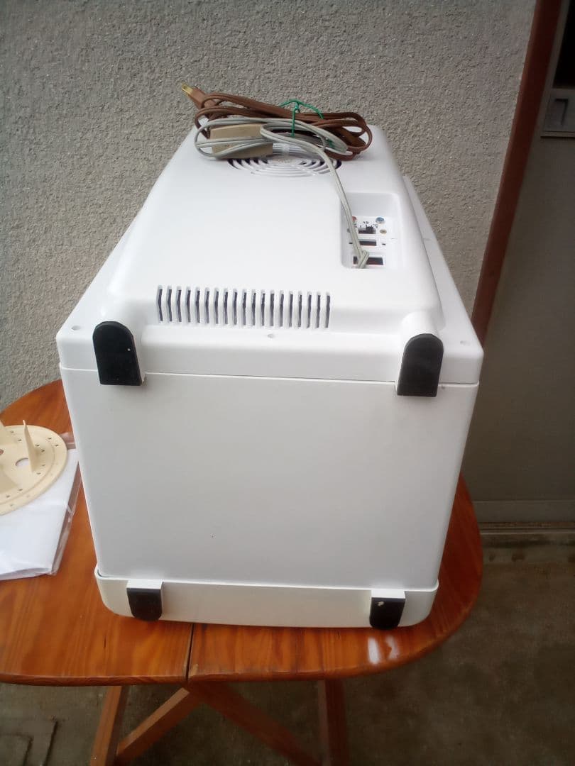 ポータブル冷温庫25リットル（修理改造）保温保冷切替　　ボウリングボール油抜きも