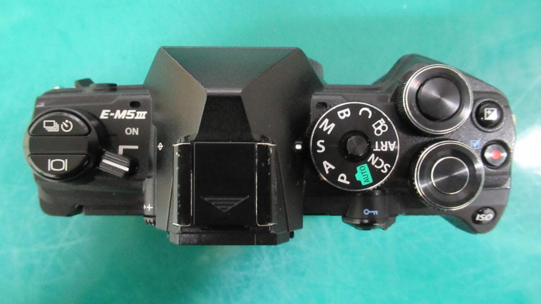 オリンパス　OLYMPUS OM-D E-M5 MarkⅢ　ブラック