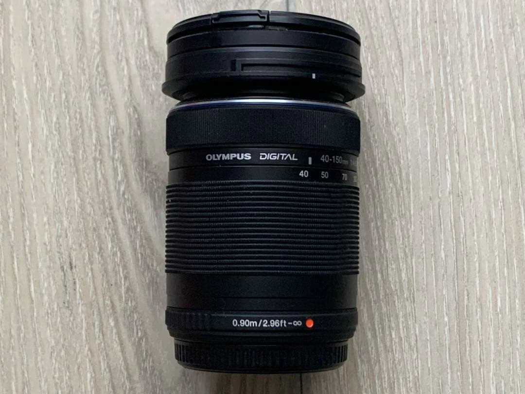 Olympus OM-D ミラーレスカメラ 本体とレンズ2本