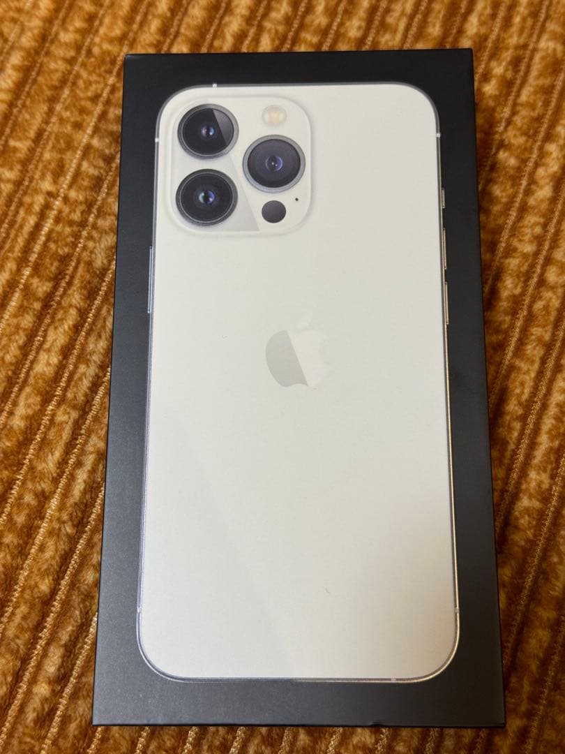 【美品】iPhone13pro １２８GB SIMフリー