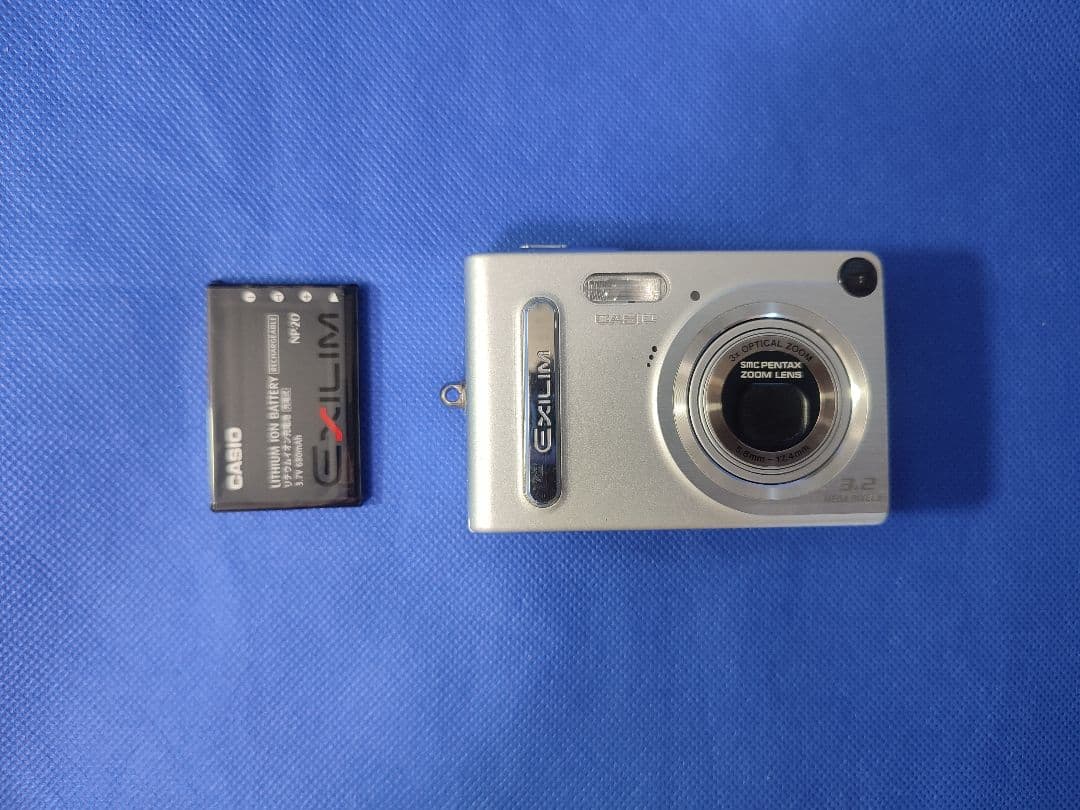 CASIO EXILIM 3.2メガピクセル デジタルカメラ