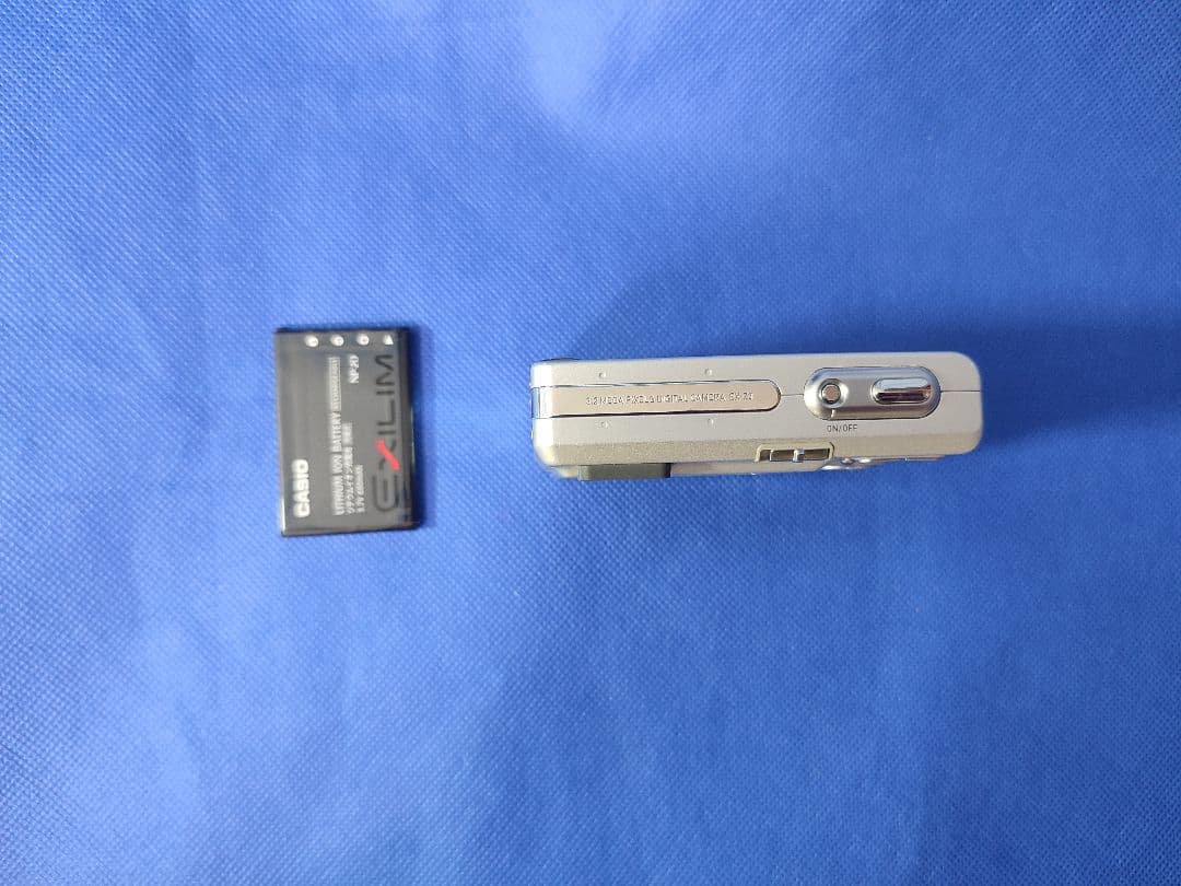 CASIO EXILIM 3.2メガピクセル デジタルカメラ