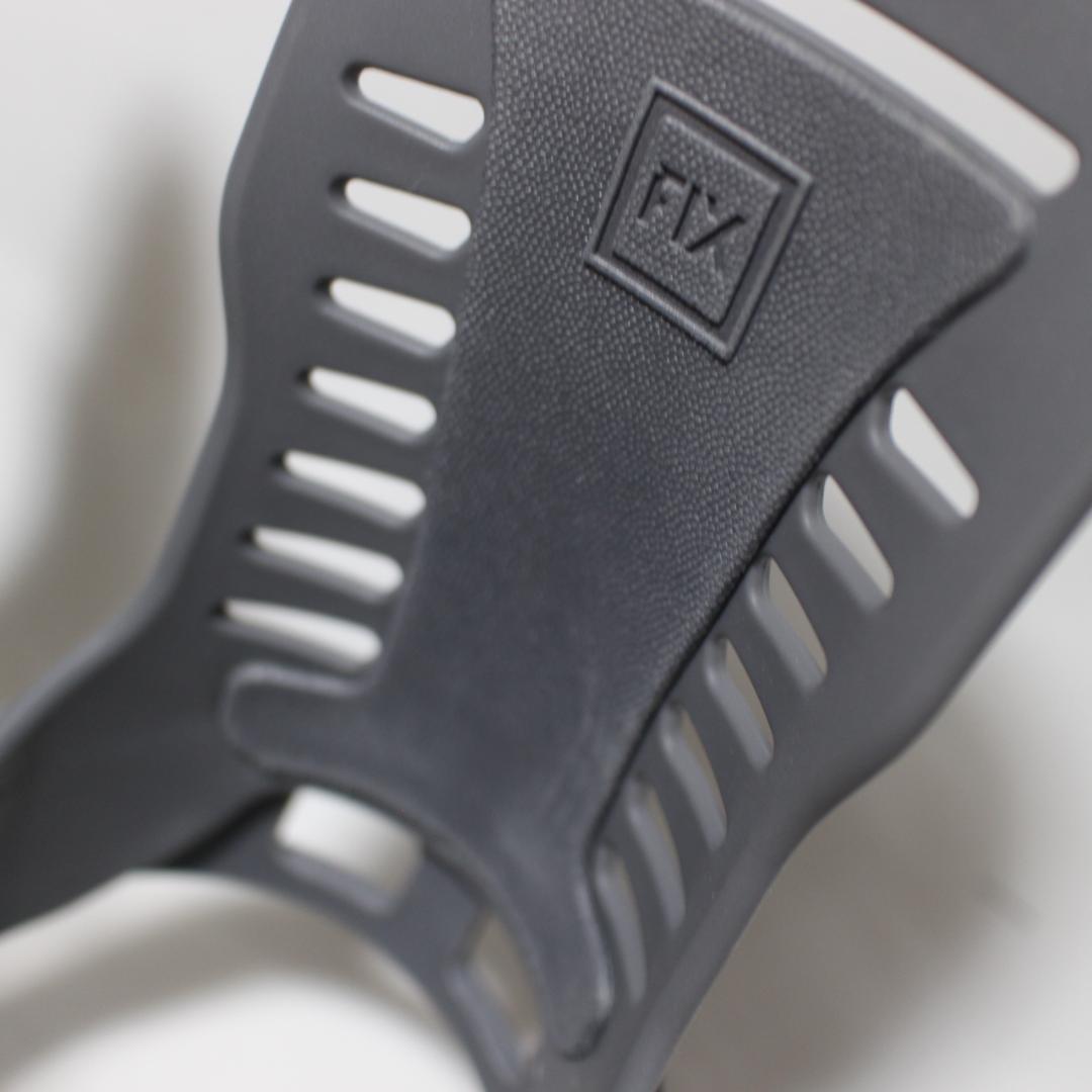 【新品級 22モデル 超軽量】FIX BINDING TRUCE M