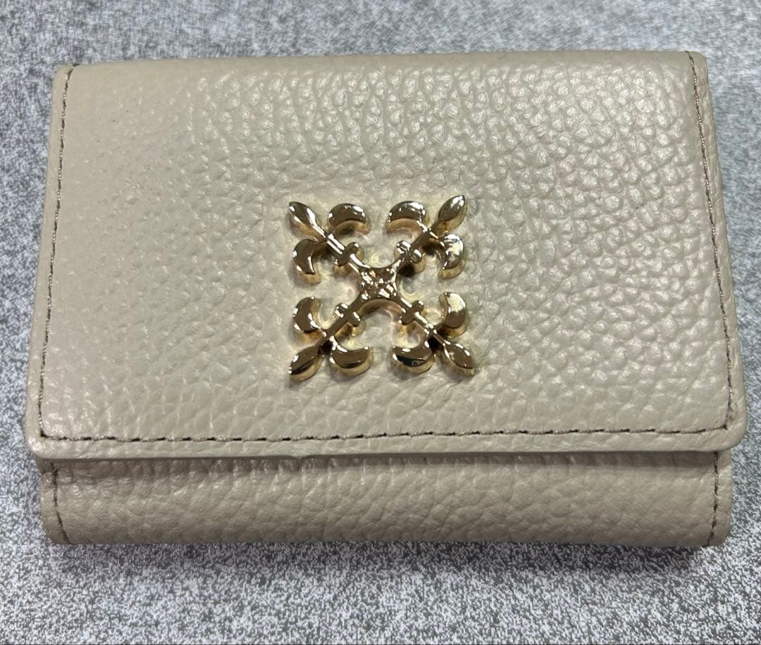 ⭐︎未使用⭐︎russet ラシット モノグラムプレート三つ折りウォレット 財布