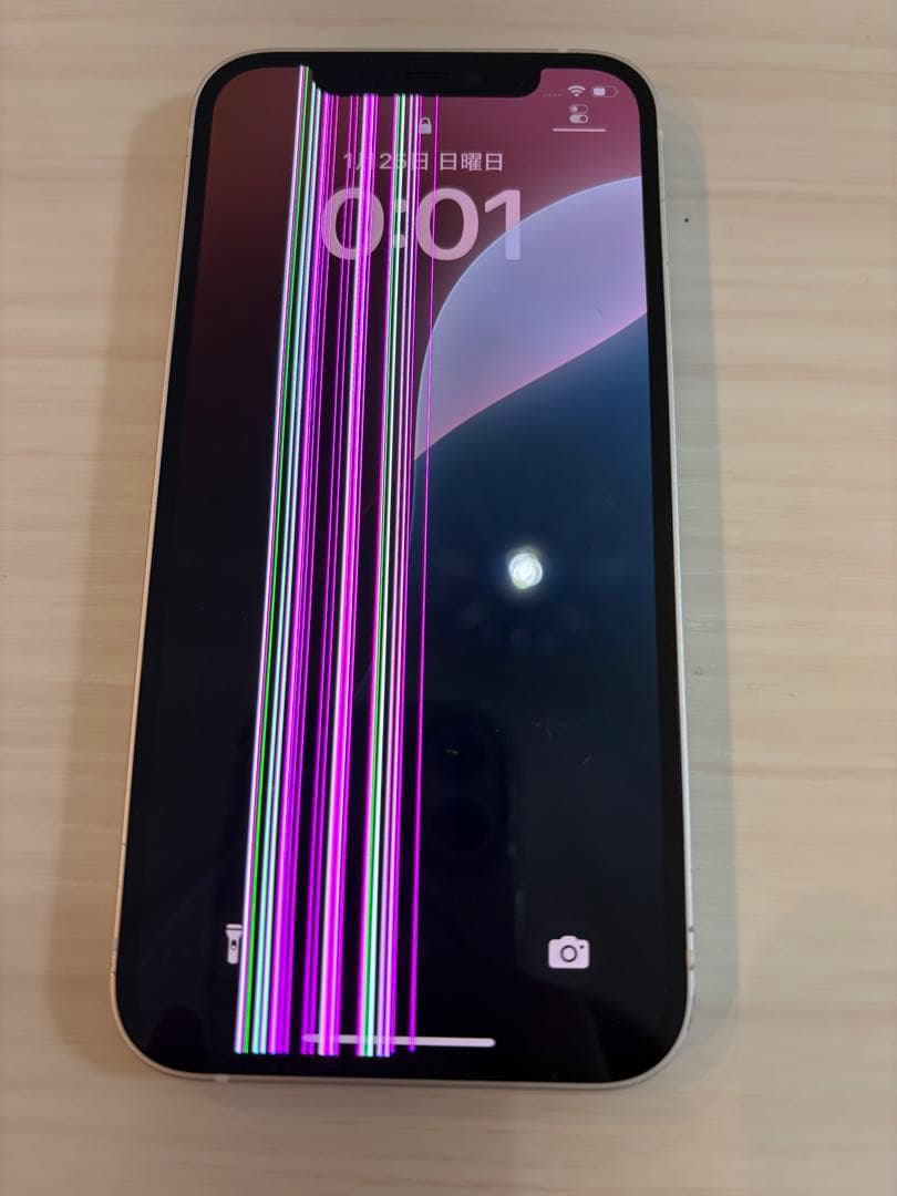 ジャンク iPhone12 64GB W 液晶縦線あり au SIMロックあり