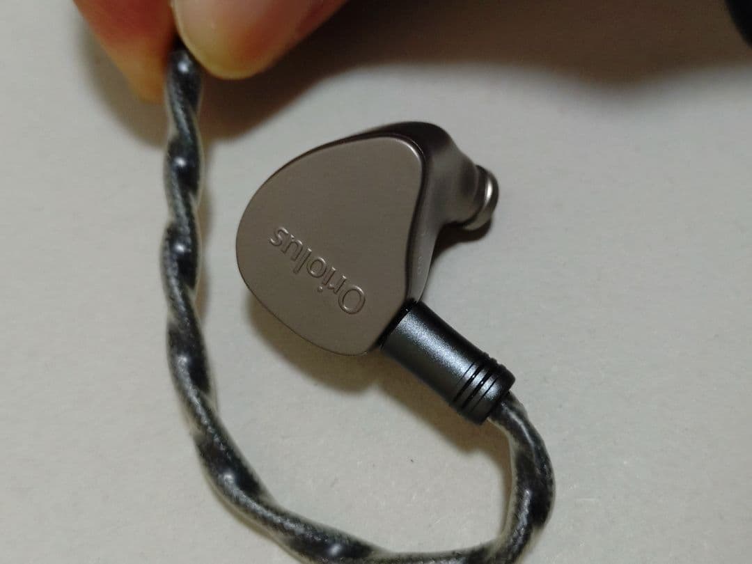 Oriolus Traillii Ti イヤホン