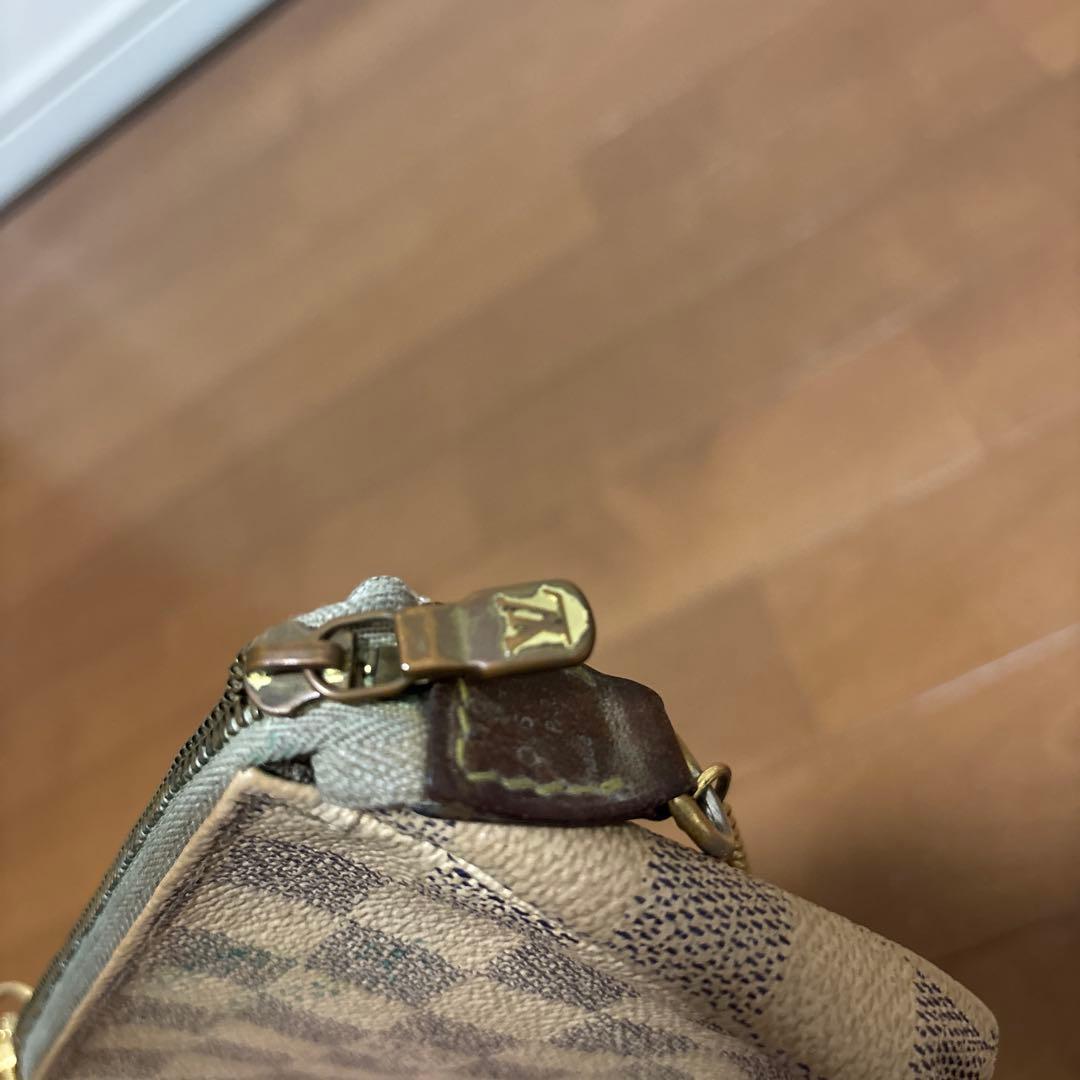 ヴィトン バッグ ダミエ 白 ミニポシェット