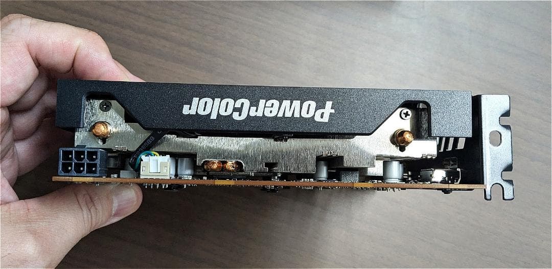 【ほぼ新品】玄人志向製グラフィックボード Radeon RX6500XT 4GB