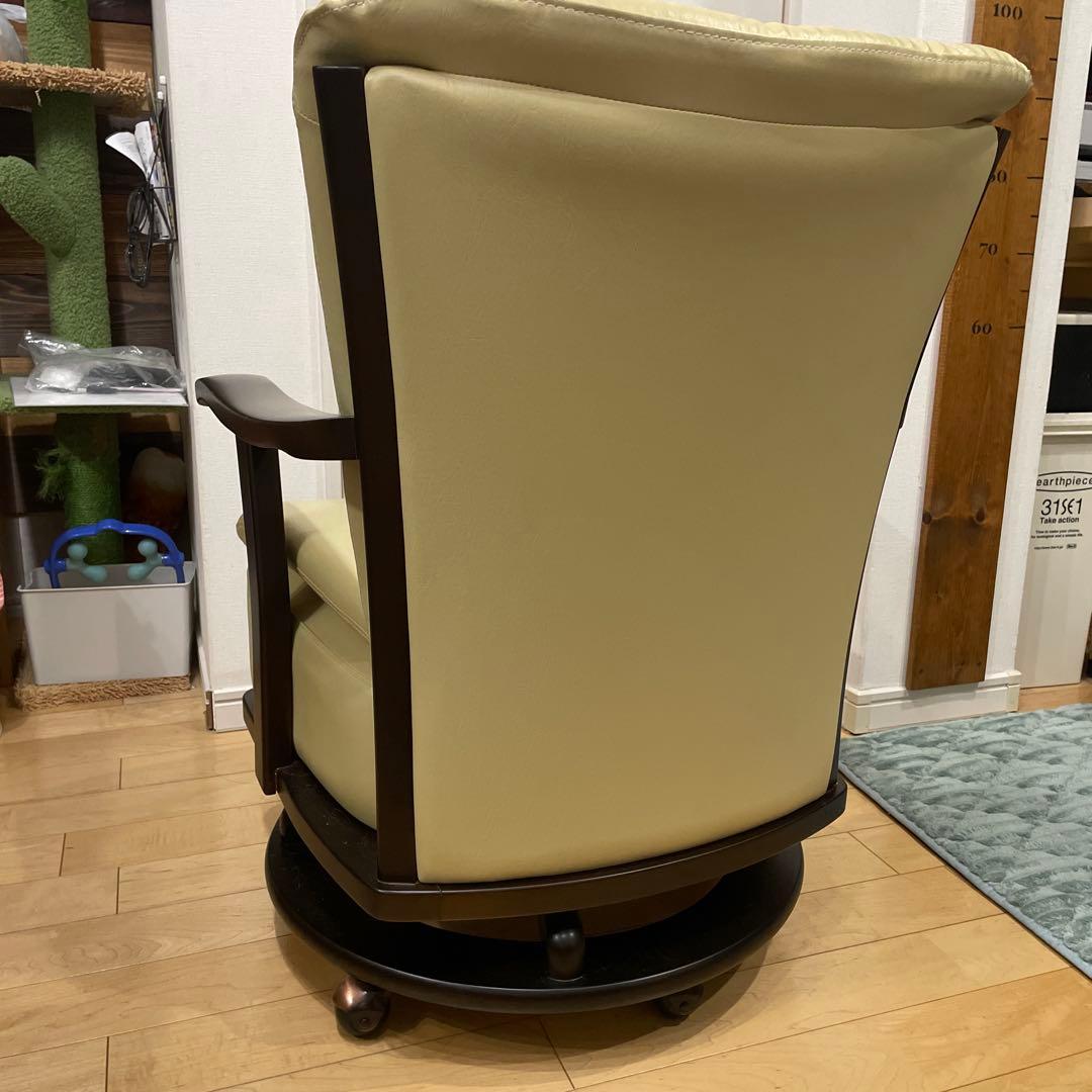 ニトリ ダイニングチェア　回転式