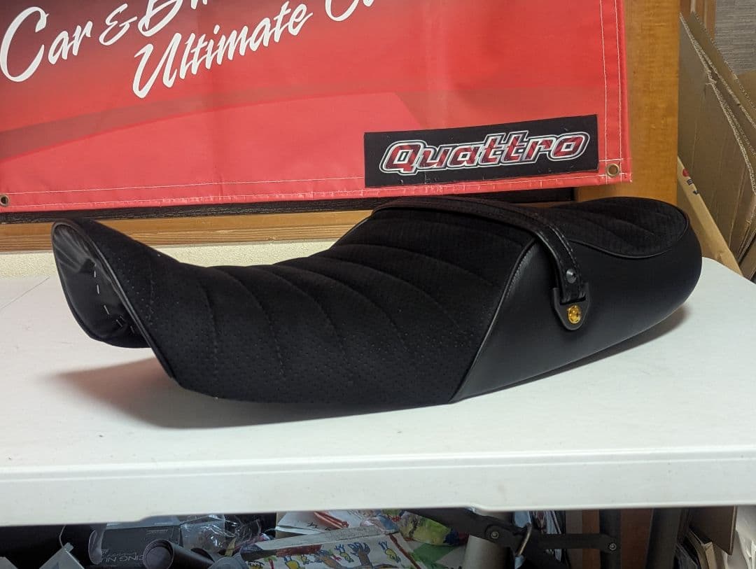 Z900RS 預かりシート加工　ウルトラスエード　タックロール張替　乗り心地対策