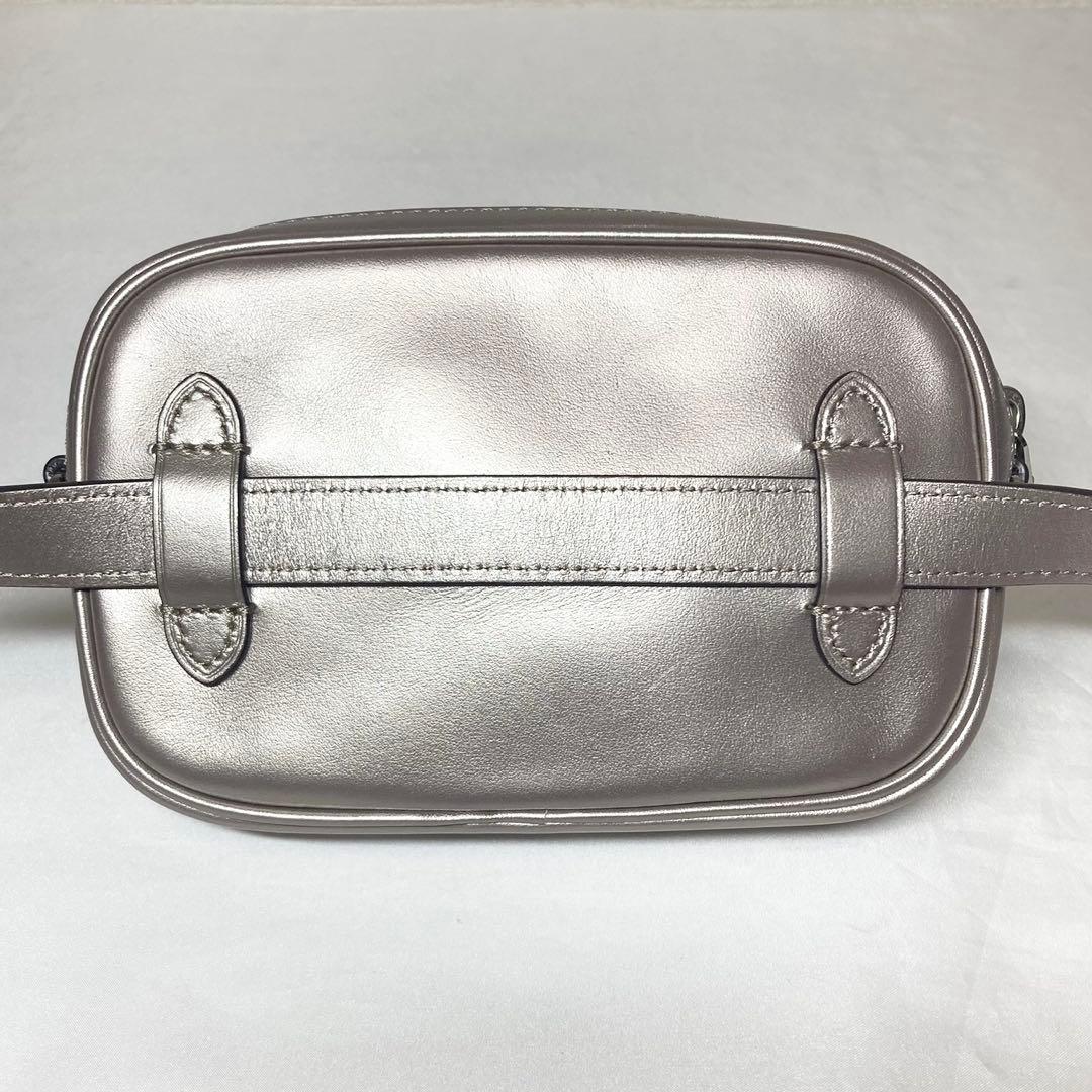 極美品　コーチ　ウエストバッグ　3way メタリック　キルティング　スタッズ