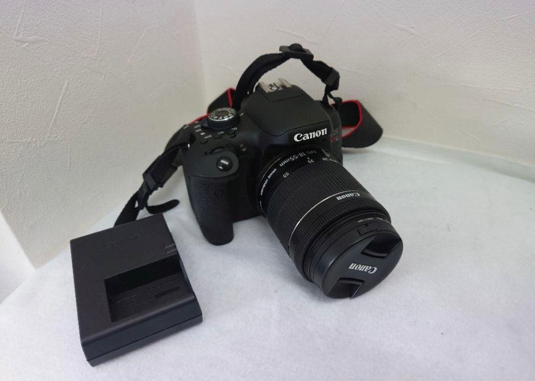 デジタルカメラ Canon EOS Kiss X8i