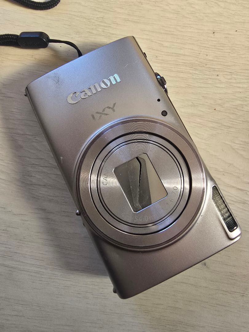 ジャンクCanon IXY 650 コンパクトデジタルカメラ