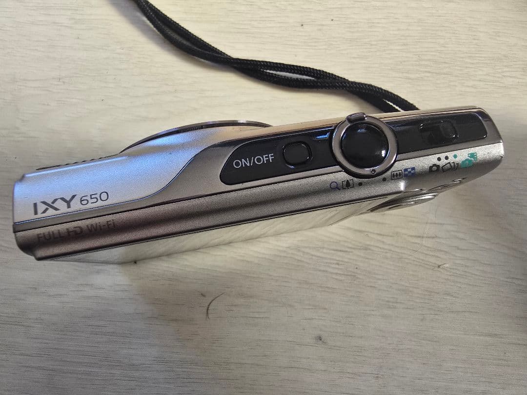 ジャンクCanon IXY 650 コンパクトデジタルカメラ