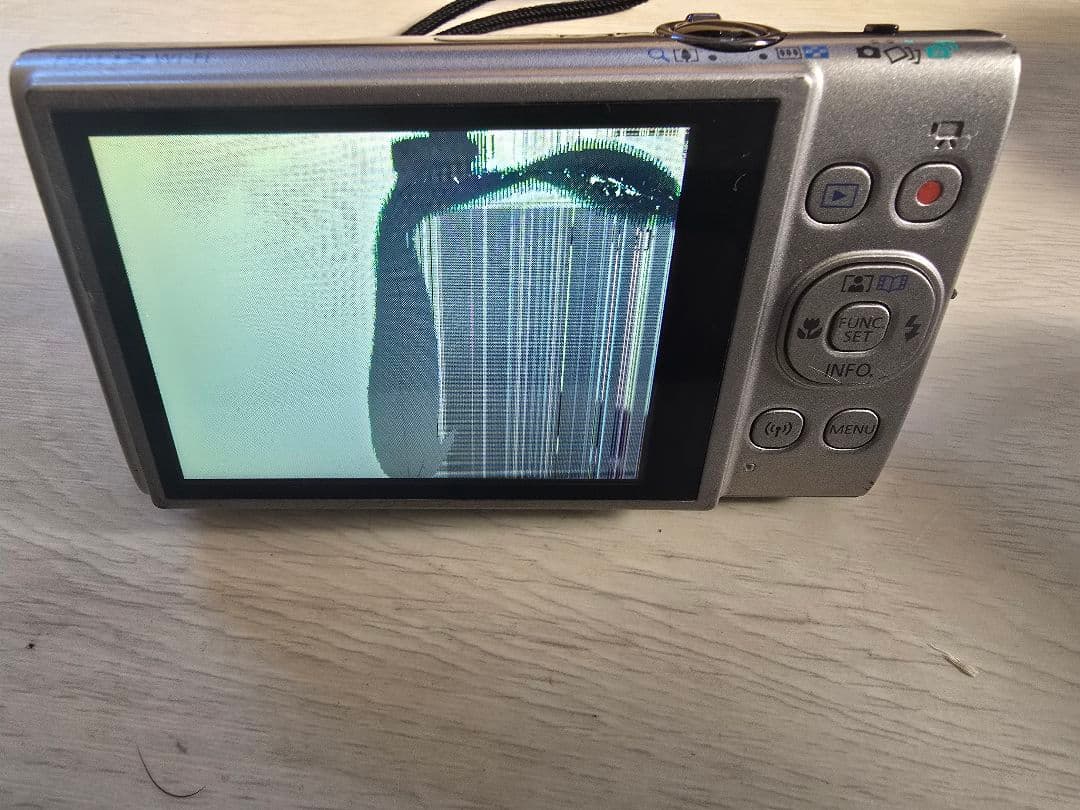 ジャンクCanon IXY 650 コンパクトデジタルカメラ