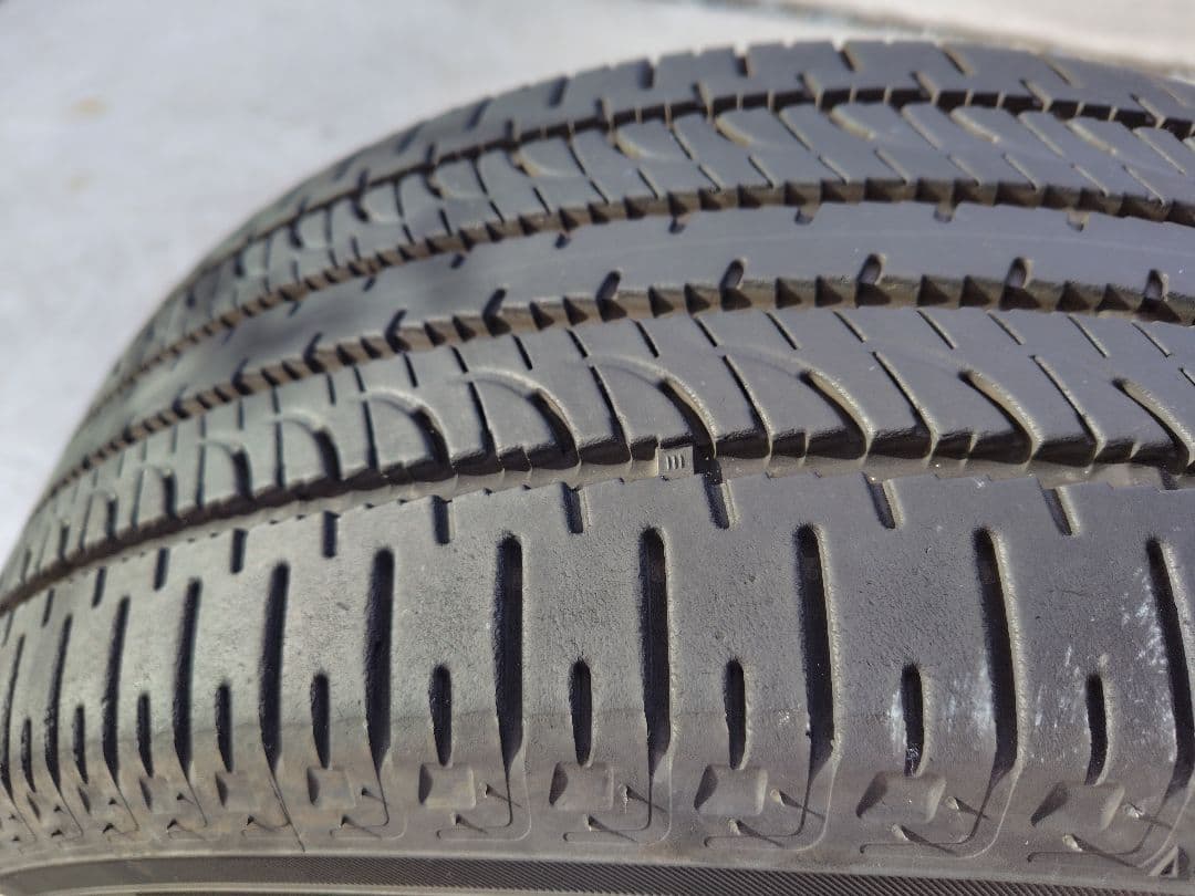 デリカ D5 純正18inchホイール&タイヤ4本セット