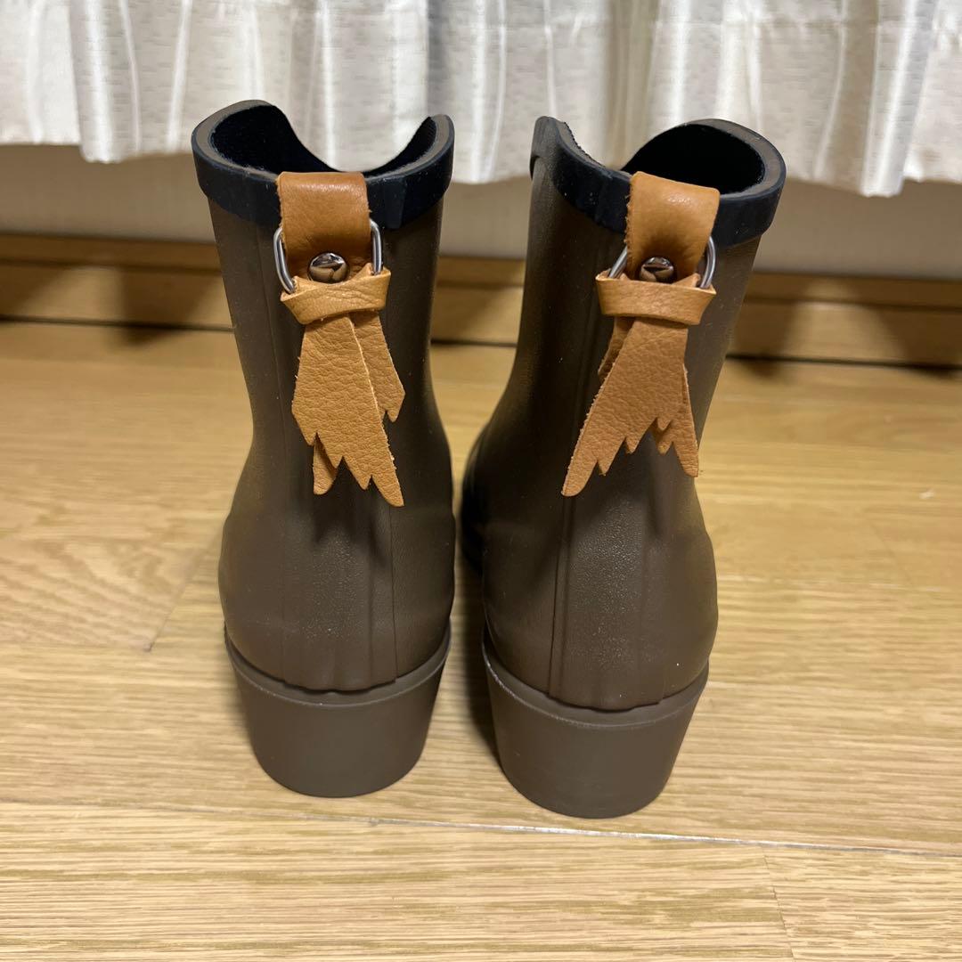 新品、未使用　AIGLE ブラウン ショートラバーブーツ