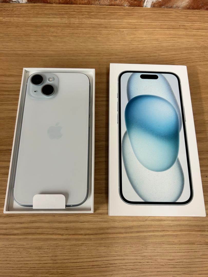 iPhone15 Blue 128GB アイフォーン15 docomo端末