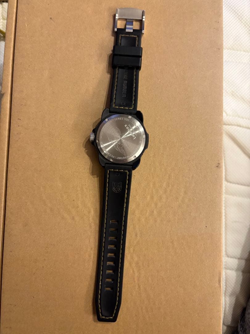 Luminox ルミノックス イエロー　ブラック