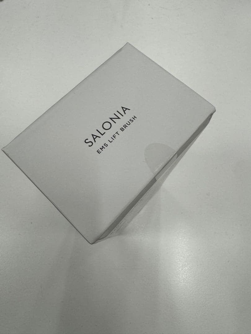 【新品未使用】SALONIA EMSリフトブラシ（未開封）