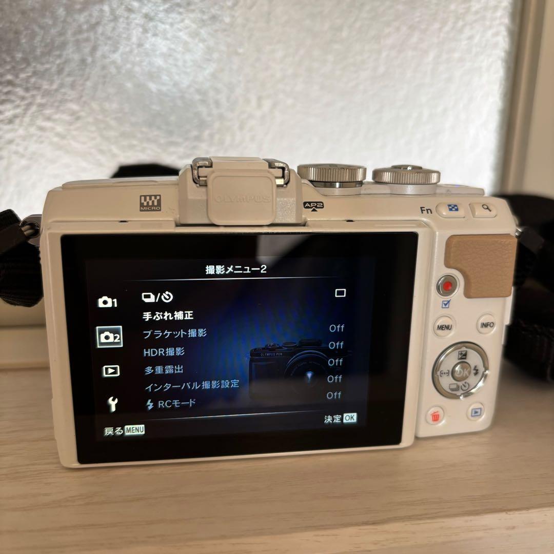 OLYMPUS PEN Lite E-PL7 本体のみ（レンズ有り）