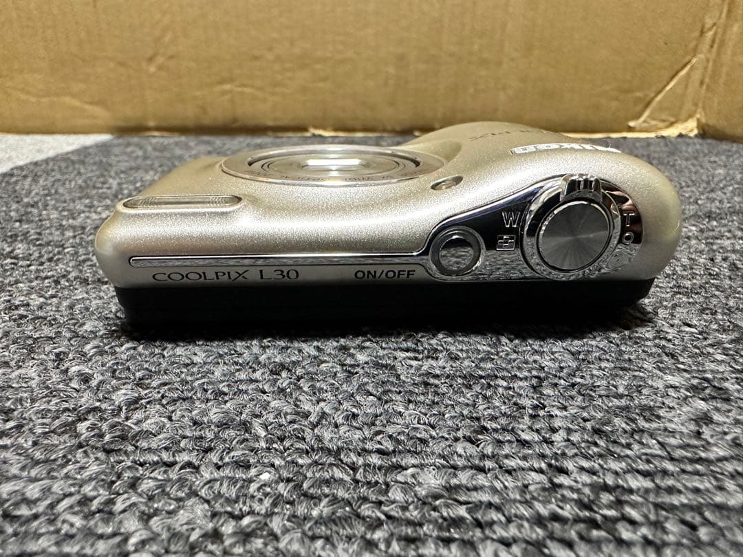 Nikon COOLPIX L30 乾電池式 デジカメ 動作確認OK