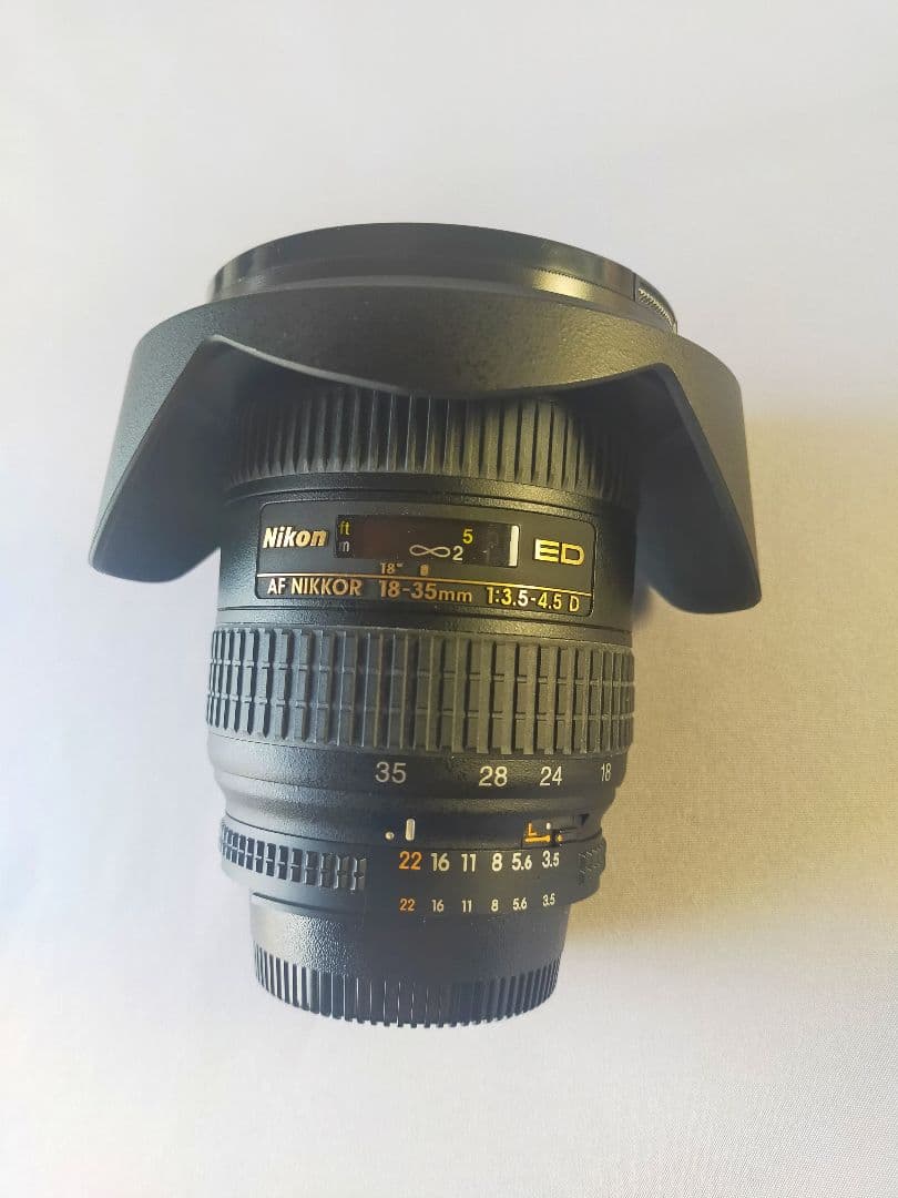 美品 Nikon AF ED18-35
/F3.5-4.5D 超広角レンズ