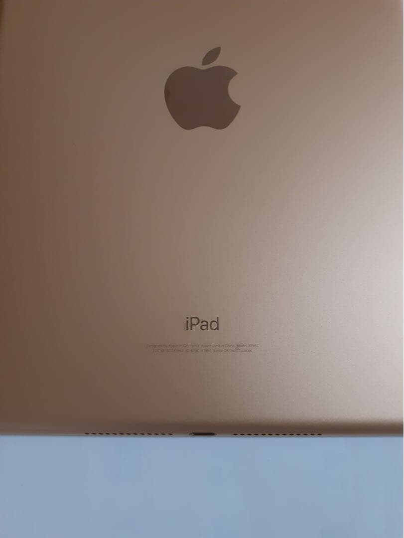 アップルiPad mini4 128GB Wi-Fi ゴールド