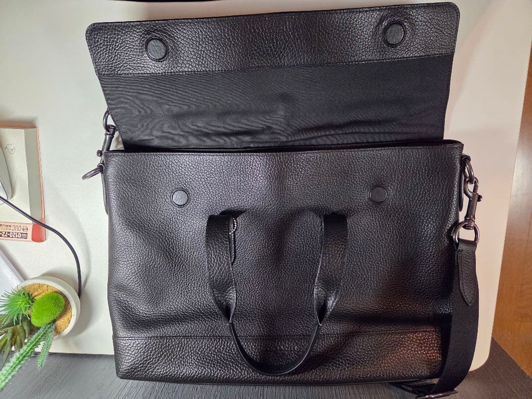 リ*マ様 COACH 　コーチビジネスバッグ　ショルダーストラップ付き　ブラック