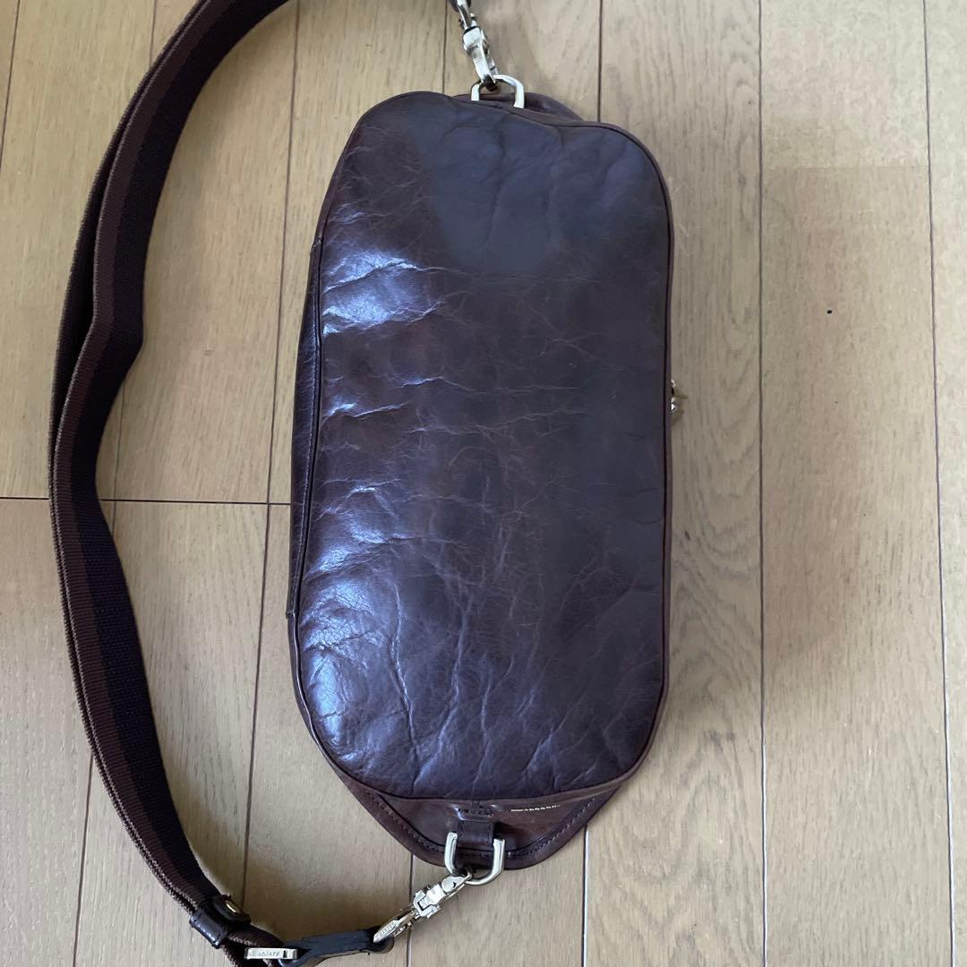 アニアリ Aniary レザーボディバッグ 11-07000 中古ダークブラウン