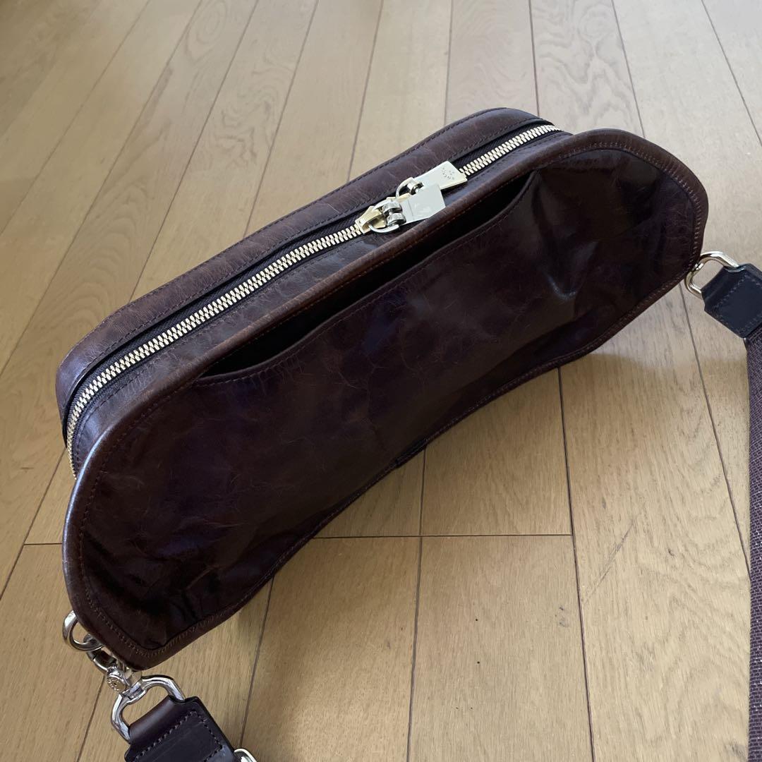 アニアリ Aniary レザーボディバッグ 11-07000 中古ダークブラウン