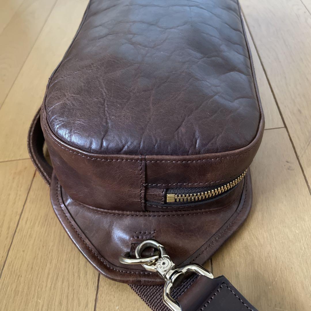 アニアリ Aniary レザーボディバッグ 11-07000 中古ダークブラウン