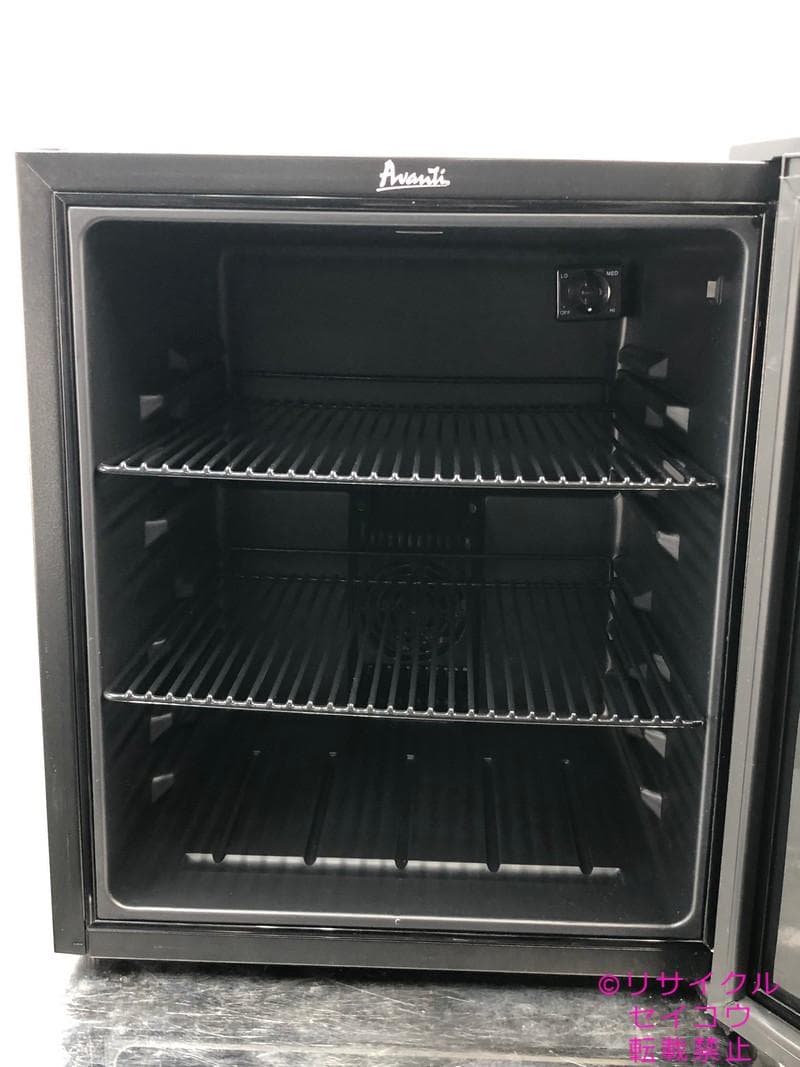 Avanti 小型クーラー 34L 2501261802