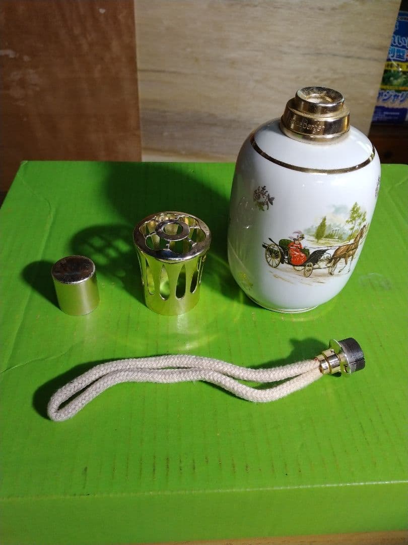 フランス製 ランプベルジェ　芳香器とオイル 紅苺2L と防ダニ液2Lそ