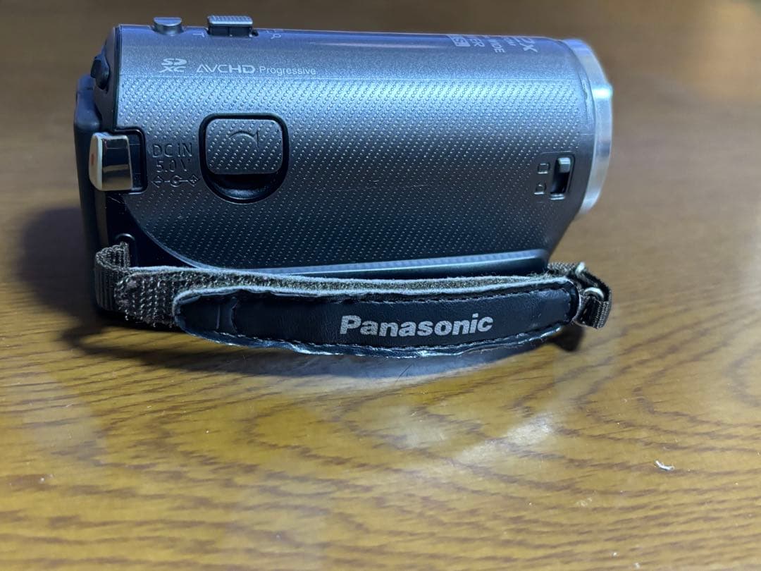 動作確認済みPanasonic HC-V210M ビデオカメラ