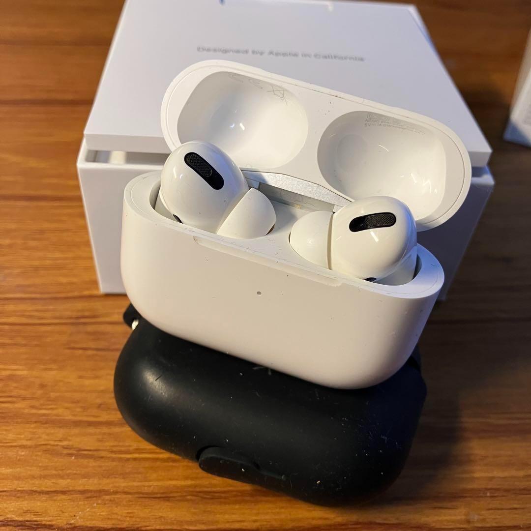 正規品【Apple】AirPods Pro 第一世代(R側ノイズ有り)