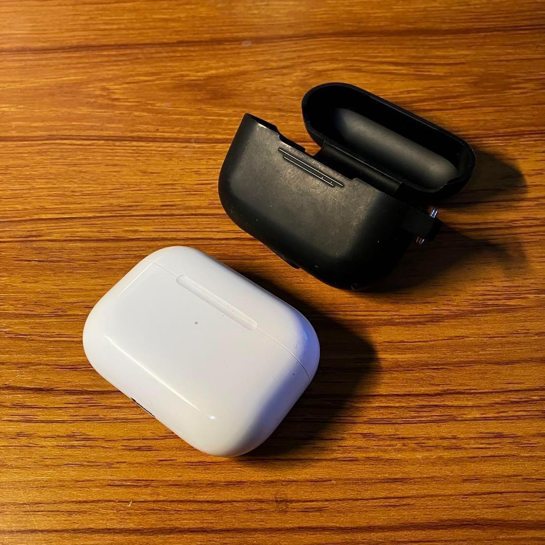 正規品【Apple】AirPods Pro 第一世代(R側ノイズ有り)