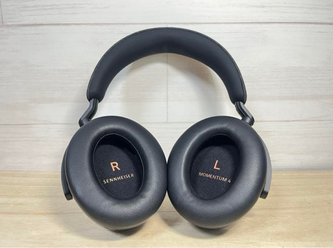 ヘッドホン momentum4