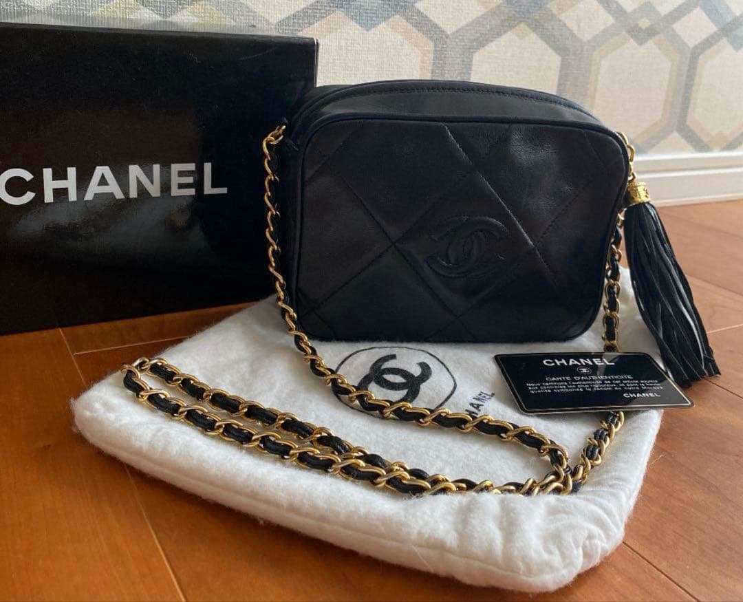 美品　シャネル チェーンショルダー ラムスキン