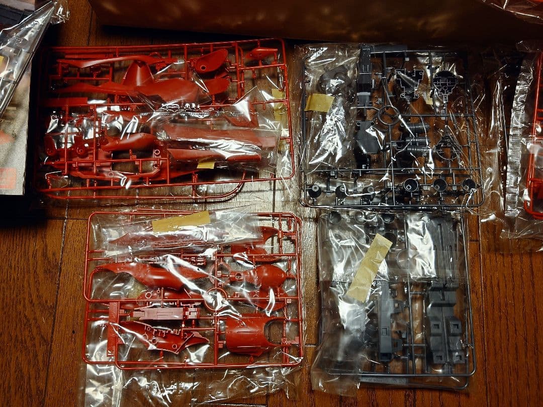 ロ*王様 RE/100 ナイチンゲール 未組立 一部パーツ取れ有り