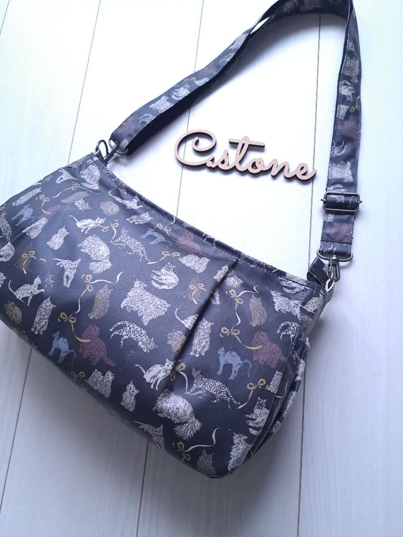 TopTop様　リバティ　コー・アンド・エイト)すみ黒地　横長ショルダー