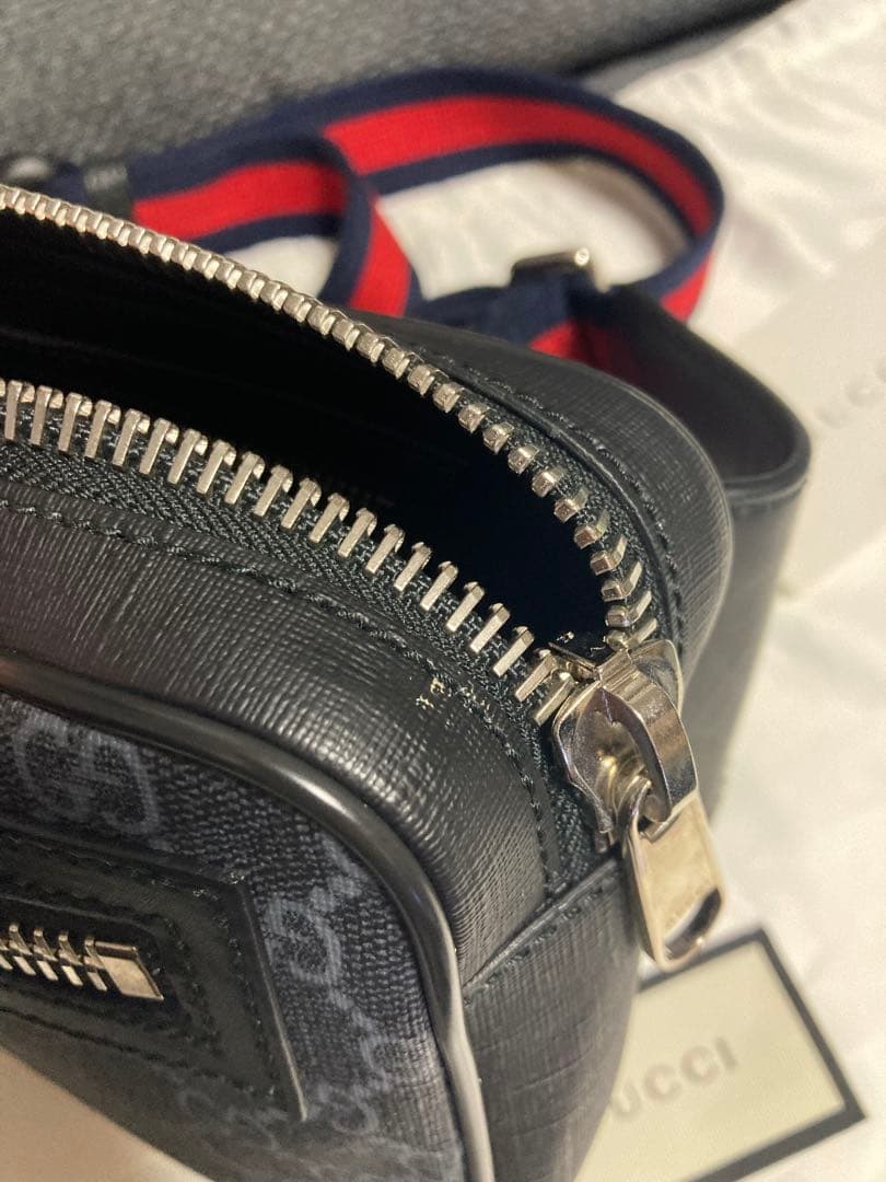 GUCCI グッチ GGスプリーム バッグ ボディバッグ ショルダーバッグ