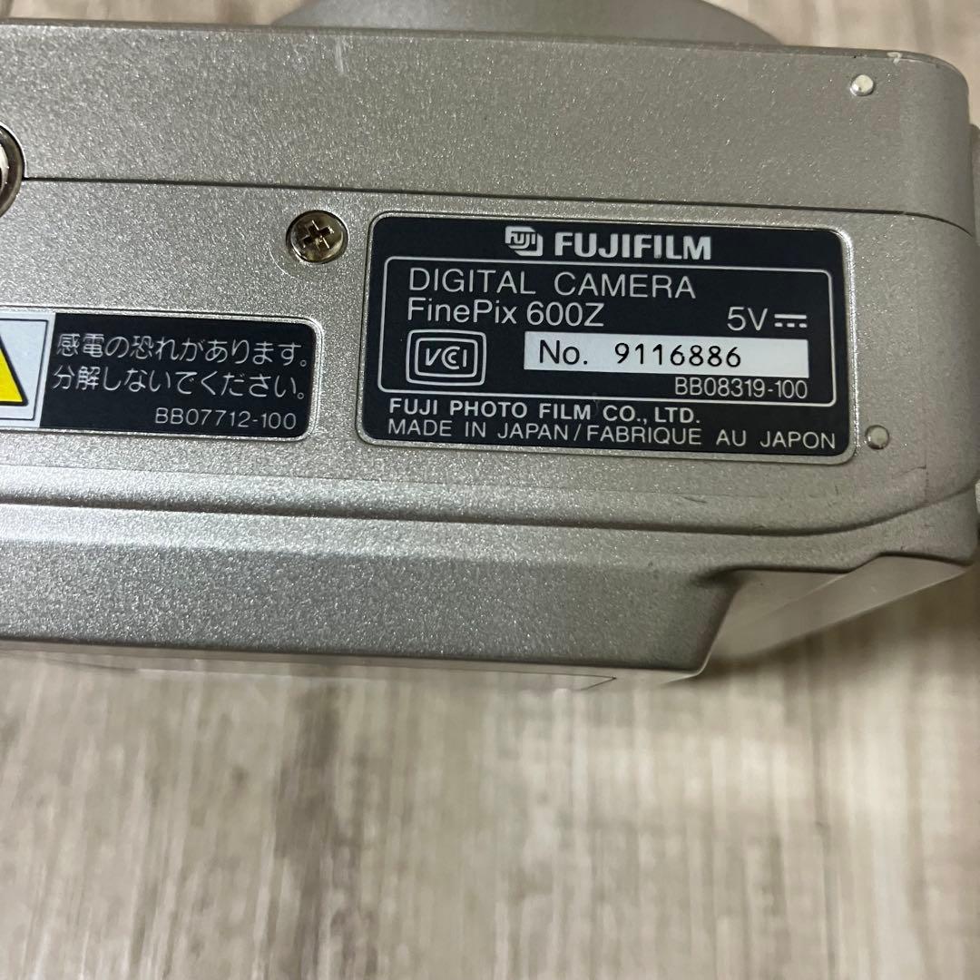 3F 【希少】FUJIFILM FinePix 600Z オールドデジカメセット