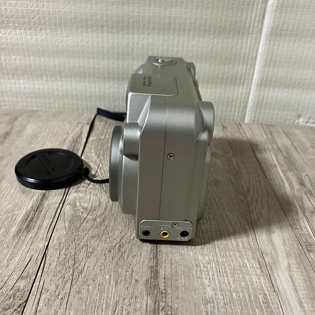 3F 【希少】FUJIFILM FinePix 600Z オールドデジカメセット