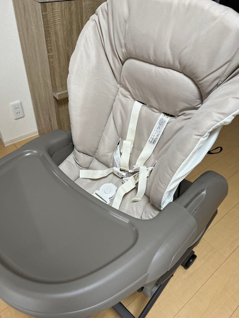 コンビ ハイローチェア ネムリラ Fit AQ ベージュ