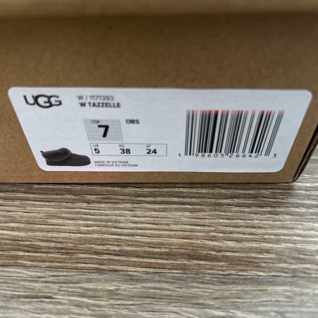 【新品・未使用】UGG Tazzelle タゼル　サイズ7 ダークグレー