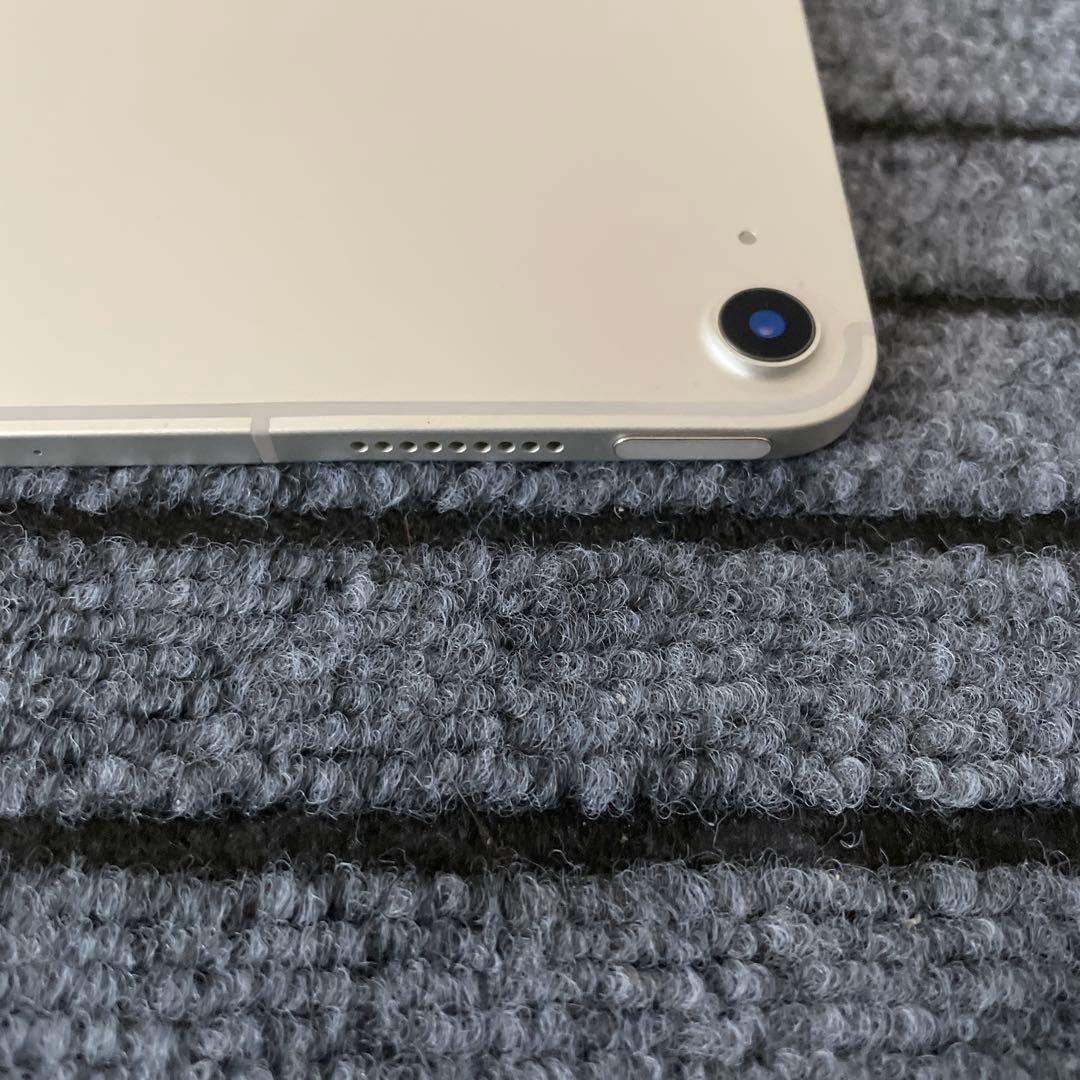 136 iPad Air4 4世代 64GB SIMフリーシルバー