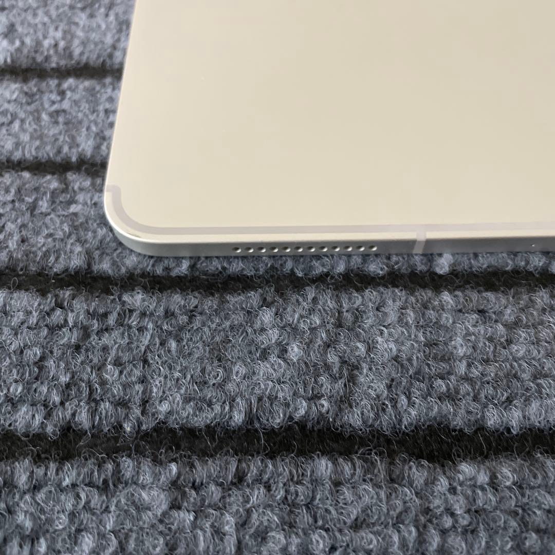 136 iPad Air4 4世代 64GB SIMフリーシルバー